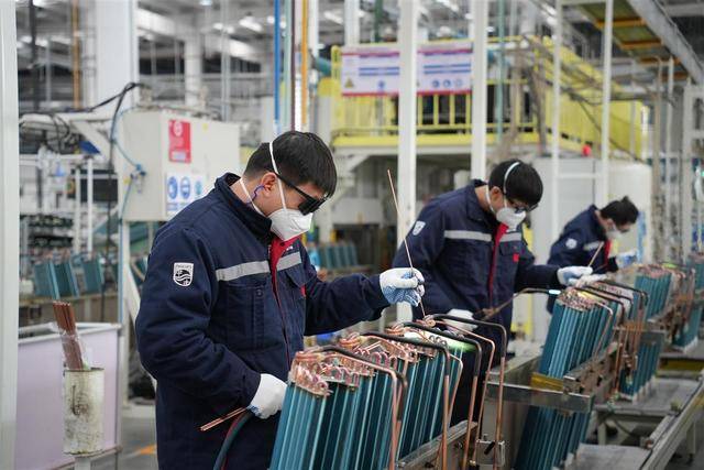 董明珠硬刚空调“铝代铜”<strong></p>
<p>阿里股票</strong>!海尔、美的、小米将联合推动空调核心散热部件的铜管换成铝管