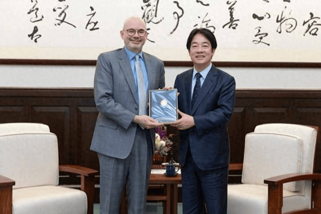 赖清德不敢出门?600万人连署弹劾已超当选得票<strong></p>
<p>阿里股票</strong>,郑丽文兑现承诺