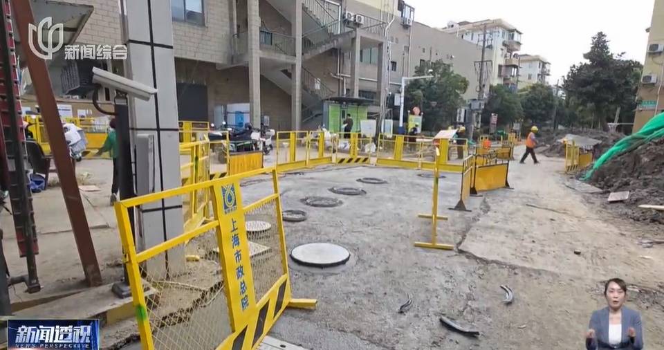 太夸张！上海人比比谁家楼下井盖多！有人家门口100个<strong></p>
<p>芯片股票</strong>，“走路难！到处都像贴膏药”...