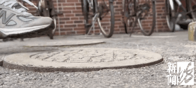 太夸张！上海人比比谁家楼下井盖多！有人家门口100个<strong></p>
<p>芯片股票</strong>，“走路难！到处都像贴膏药”...