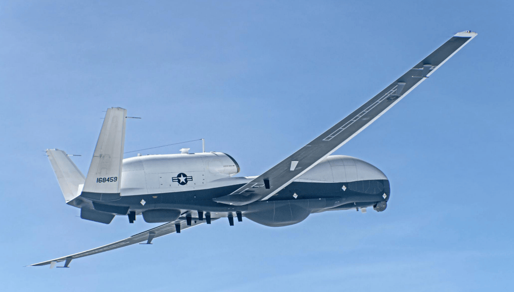 台南恒春外海发生激烈对峙<strong></p>
<p>芯片股票</strong>，054A向美军MQ4C喊话：通报你的意图！