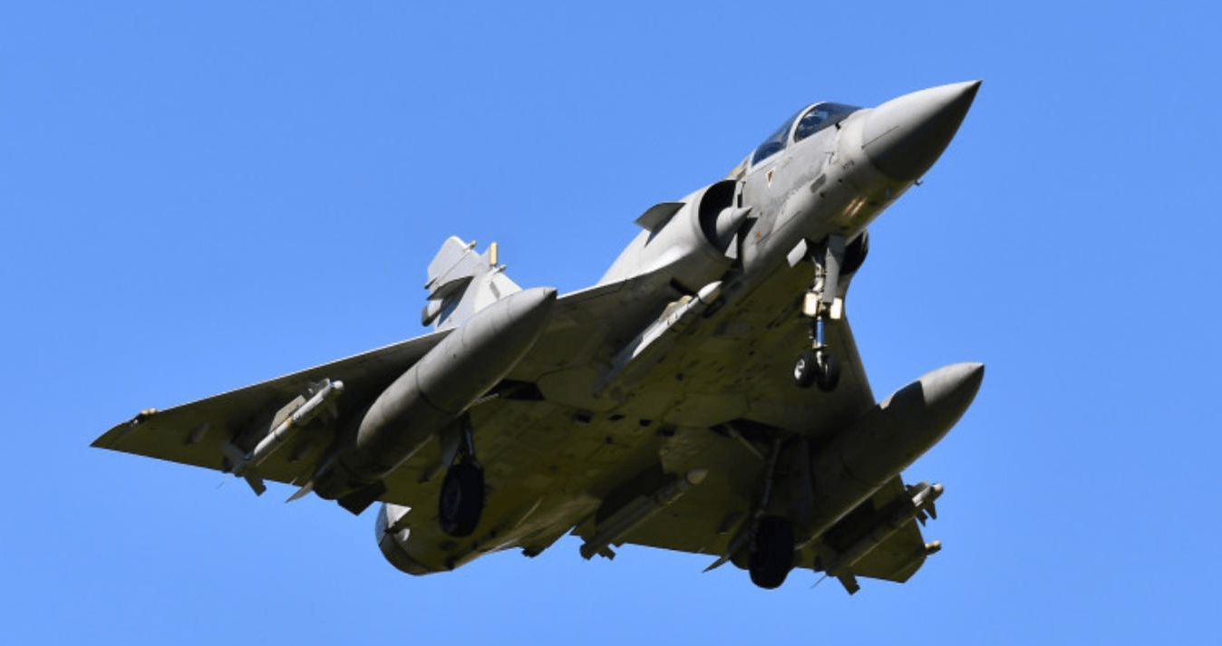 12月30日<strong></p>
<p>拼多多股票</strong>，解放军公布驻幻影2000机场的实时画面：让台军彻底死心