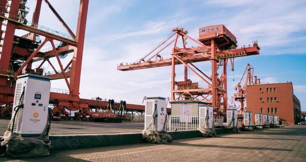 常州夫妻把充电桩卖到70国<strong></p>
<p>拼多多股票</strong>，干到全球第一，年入40亿，即将IPO