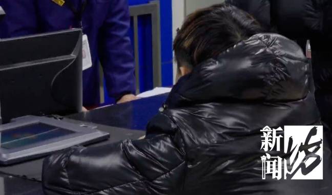 4名未成年人被骗至上海<strong></p>
<p>中国卫星股票</strong>，结果傻眼！谁敢给你们工作……