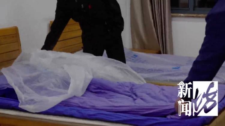 4名未成年人被骗至上海<strong></p>
<p>中国卫星股票</strong>，结果傻眼！谁敢给你们工作……