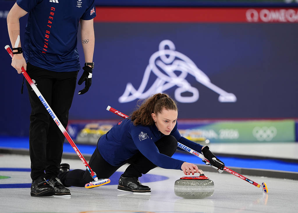 冬奥前瞻：花样滑冰团体金牌出炉 单板平行大回转中国5将出战