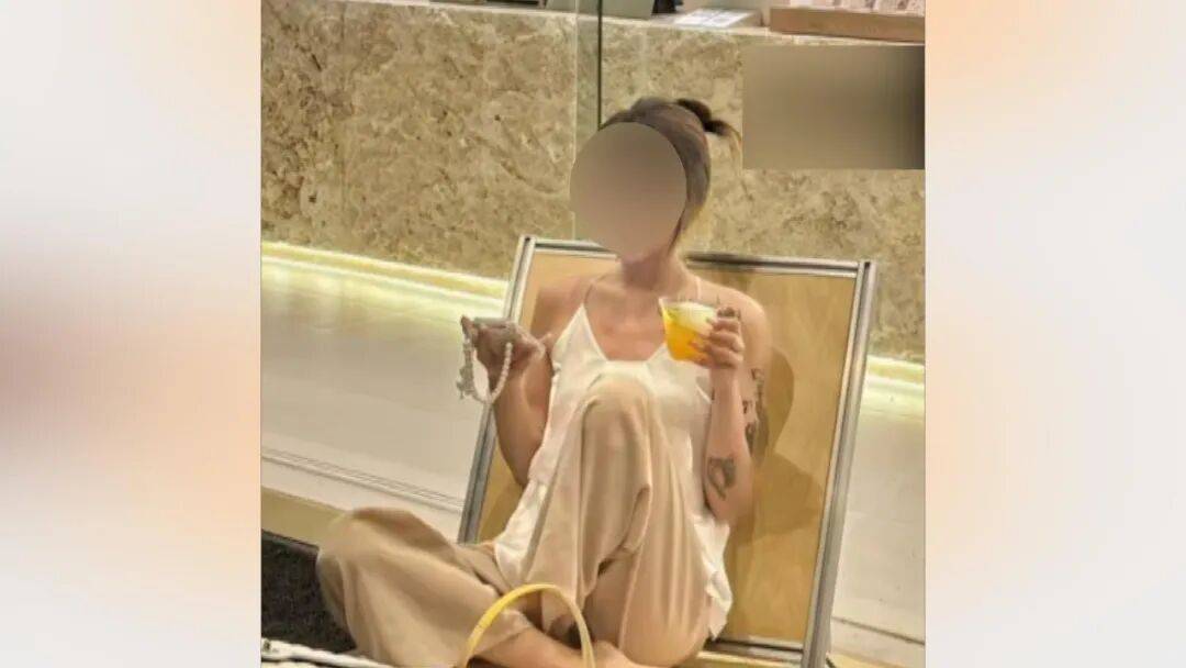 25岁海归男子恋上浙江离异老板娘<strong></p>
<p>上海建工股票</strong>，分手后追讨12万：每个月给她点外卖都要五六千，对方却没转过一分钱，每次转账还要写自愿赠与，准备起诉