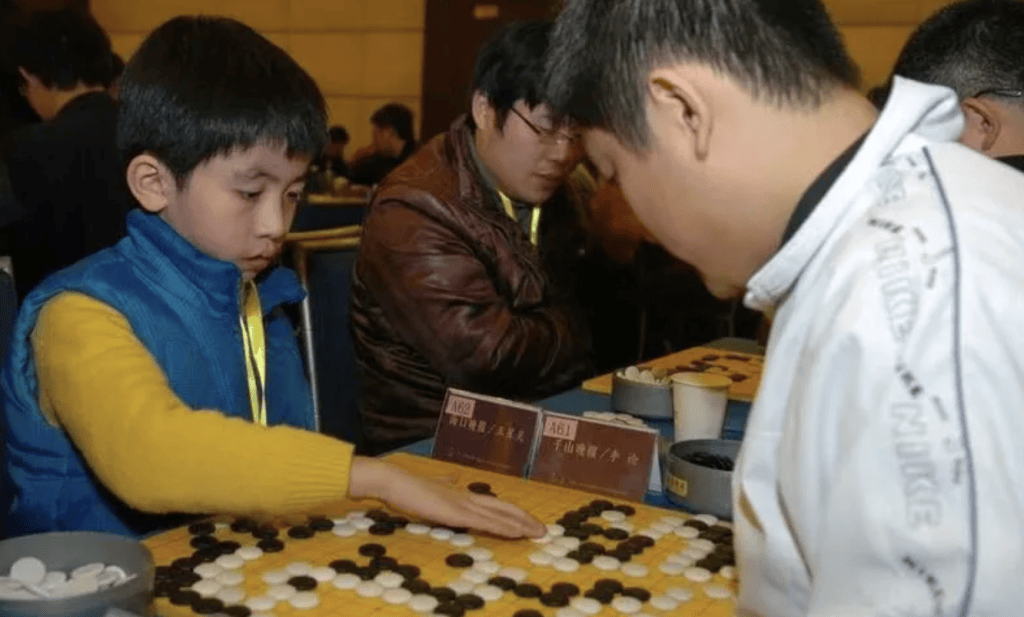 逆转夺下LG杯世界冠军<strong></p>
<p>迈瑞医疗股票</strong>，当年的顽童已成中国围棋的领军人物